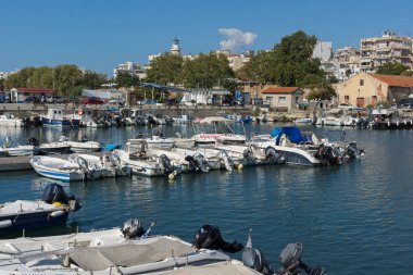 Dedeağaç, Yunanistan - 23 Eylül 2017: Bağlantı noktası ve Dedeağaç şehri, Doğu Makedonya ve Trakya, Yunanistan için Panorama