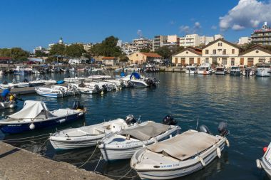 Dedeağaç, Yunanistan - 23 Eylül 2017: Bağlantı noktası ve Dedeağaç şehri, Doğu Makedonya ve Trakya, Yunanistan için Panorama