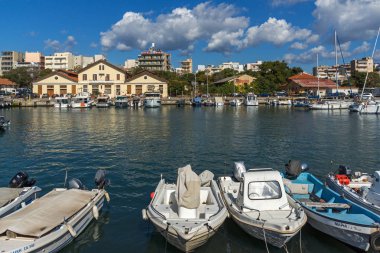 Dedeağaç, Yunanistan - 23 Eylül 2017: Bağlantı noktası ve Dedeağaç şehri, Doğu Makedonya ve Trakya, Yunanistan için Panorama