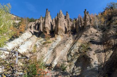 Radan dağ, Sırbistan için kaya oluşumu şeytanın şehrin muhteşem sonbahar manzara