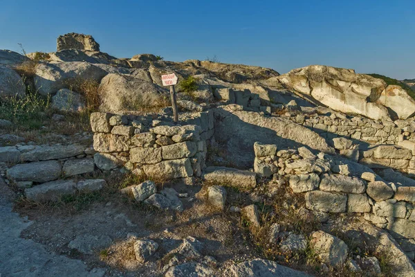 ブルガリア クルジャリ州地域古代都市ペルペリコンのトラキアのサンライズ ビュー — ストック写真