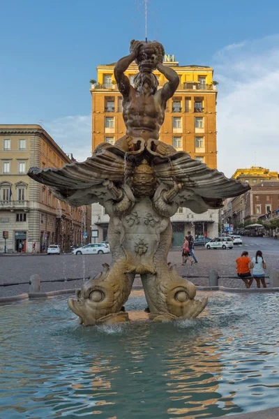 意大利 2017年6月24日 日落观海卫喷泉在巴尔贝里尼广场 意大利罗马 — 图库照片