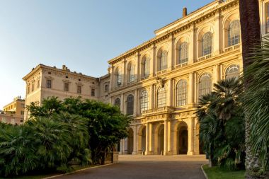 Rome, İtalya - 24 Haziran 2017: Gün batımı görünümü Palazzo Barberini - Ulusal Antik Sanat Galerisi Roma, İtalya