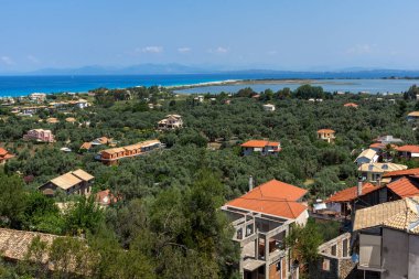 Agios Ioanis Beach mavi suları, Lefkada, Ionian Islands, Yunanistan ile panoramik görünüm