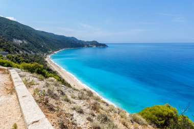 Panoramik manzaralı mavi suları, Lefkada, Ionian Islands, Yunanistan Kokkinos Vrachos Beach