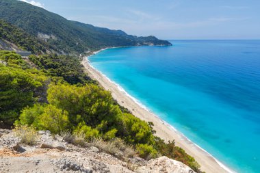 Panoramik manzaralı mavi suları, Lefkada, Ionian Islands, Yunanistan Kokkinos Vrachos Beach