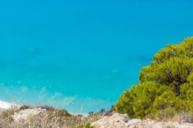 Panoramik manzaralı mavi suları, Lefkada, Ionian Islands, Yunanistan Kokkinos Vrachos Beach