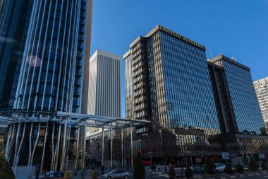 Madrid, İspanya - 21 Ocak 2018: İş binalar Paseo de la Castellana Street City, Madrid, İspanya