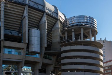 Madrid, İspanya - 21 Ocak 2018: Dışında görüntülemek Santiago Bernabeu Stadyumu şehir Madrid, İspanya