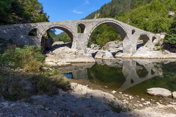 Incroyable Reflet Pont Diable Dans Rivière Arda Montagne Rhodopes Région — Photo