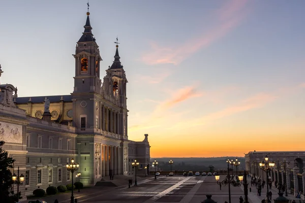 Madrid Spain January 2018 Amazing Sunset View Almudena Cathedral City — Stock Photo, Image