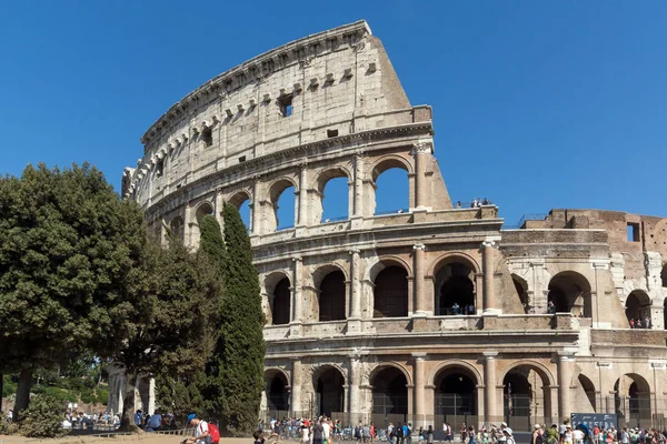Rome Olaszország 2017 Június Emberek Előtt Colosseum Róma Olaszország — Stock Fotó