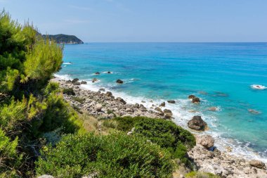 Agios Ioannis Beach mavi suları, Lefkada, Ionian Islands, Yunanistan ile panoramik