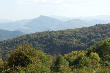 Glozhene Manastırı, Stara Planina Dağı (koca Balkan Dağları), Lofça bölge, Bulgaristan yakınındaki muhteşem manzara