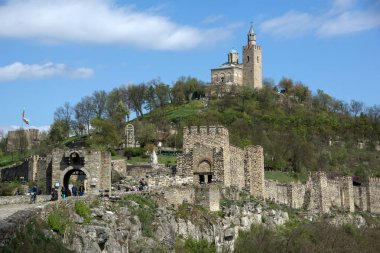 Veliko Tarnovo, Bulgaristan - 9 Nisan 2017: ikinci Bulgar İmparatorluğu Ortaçağ Kalesi Tsarevets, Veliko Tarnovo, Bulgaristan başkenti kalıntıları
