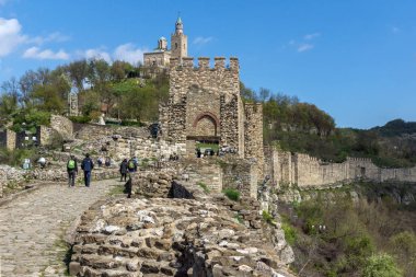Veliko Tarnovo, Bulgaristan - 9 Nisan 2017: ikinci Bulgar İmparatorluğu Ortaçağ Kalesi Tsarevets, Veliko Tarnovo, Bulgaristan başkenti kalıntıları