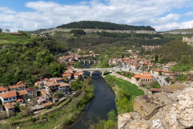 Veliko Tarnovo, Bulgaristan - 9 Nisan 2017: ikinci Bulgar İmparatorluğu Ortaçağ Kalesi Tsarevets, Veliko Tarnovo, Bulgaristan başkenti kalıntıları