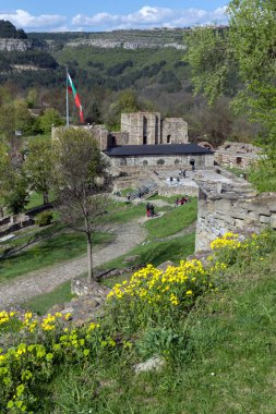 Veliko Tarnovo, Bulgaristan - 9 Nisan 2017: ikinci Bulgar İmparatorluğu Ortaçağ Kalesi Tsarevets, Veliko Tarnovo, Bulgaristan başkenti kalıntıları