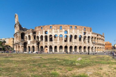 Rome, İtalya - 23 Haziran 2017: Colosseum yılında Roma, İtalya, şehrin görünümünü şaşırtıcı