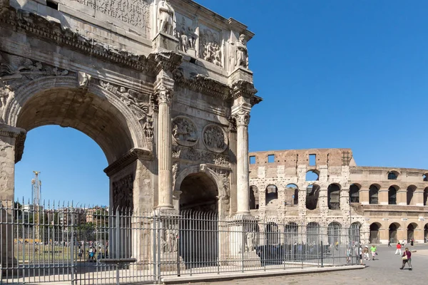 Roma Itália Junho 2017 Vista Incrível Arco Constantino Perto Coliseu — Fotografia de Stock