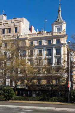Madrid, İspanya - 21 Ocak 2018: Binalar Paseo de la Castellana Street City, Madrid, İspanya