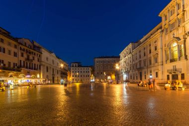 Rome, İtalya - 23 Haziran 2017: Güzel bir gece görünümünü Piazza Navona, Roma, İtalya