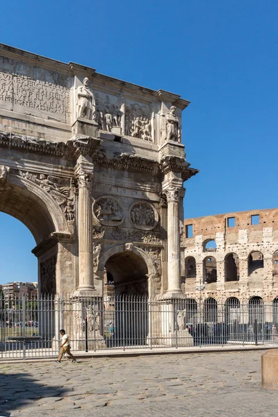 Roma Itália Junho 2017 Vista Incrível Arco Constantino Perto Coliseu — Fotografia de Stock