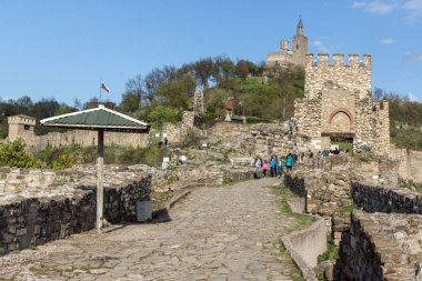 Veliko Tarnovo, Bulgaristan - 9 Nisan 2017: ikinci Bulgar İmparatorluğu Ortaçağ Kalesi Tsarevets, Veliko Tarnovo, Bulgaristan başkenti kalıntıları