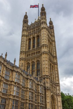 Londra, İngiltere - 15 Haziran 2016: Parlamentosu Westminster, Londra, İngiltere, evler