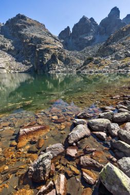 Muhteşem manzara korkunç göl, Rila Dağı, Bulgaristan