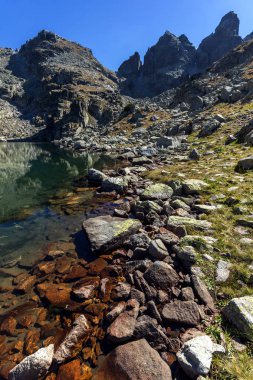 Muhteşem manzara korkunç göl, Rila Dağı, Bulgaristan