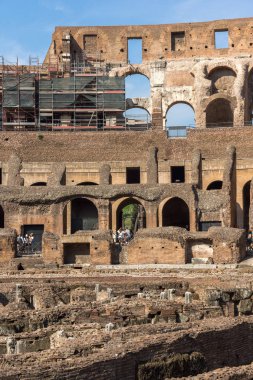 Rome, İtalya - 24 Haziran 2017: Colosseum yılında Roma, İtalya, şehrin bir parçası içinde gelen turist