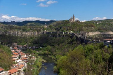 Veliko Tarnovo, Bulgaristan - 9 Nisan 2017: Panoramamic görünüm, şehir, Veliko Tarnovo, Bulgaristan