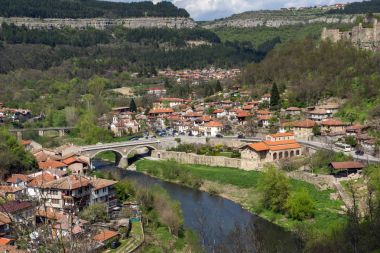 Veliko Tarnovo, Bulgaristan - 9 Nisan 2017: Panoramamic görünüm, şehir, Veliko Tarnovo, Bulgaristan