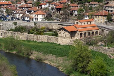 Veliko Tarnovo, Bulgaristan - 9 Nisan 2017: Panoramamic görünüm, şehir, Veliko Tarnovo, Bulgaristan