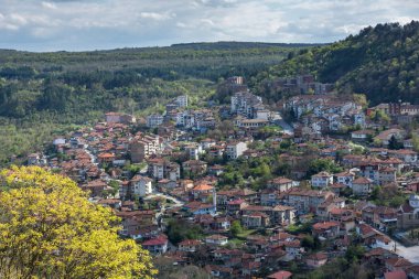 Veliko Tarnovo, Bulgaristan - 9 Nisan 2017: Panoramamic görünüm, şehir, Veliko Tarnovo, Bulgaristan