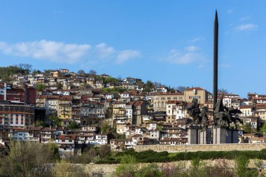 Veliko Tarnovo, Bulgaristan - 9 Nisan 2017: Panoramamic görünüm, şehir, Veliko Tarnovo, Bulgaristan