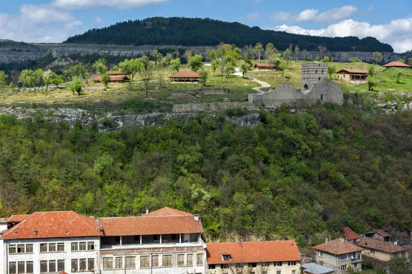 Veliko Tarnovo Bulgarien April 2017 Panoramamic Staden Veliko Tarnovo Bulgarien — Stockfoto