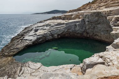 Giola doğal havuzda Thassos Adası, Doğu Makedonya ve Trakya, Yunanistan 