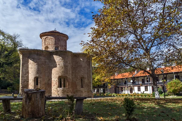 Veduta Autunnale Del Monastero Zemen Dell Secolo Regione Pernik Bulgaria — Foto Stock