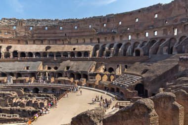 Rome, İtalya - 24 Haziran 2017: Eski arena gladyatör Colosseum City Roma, İtalya