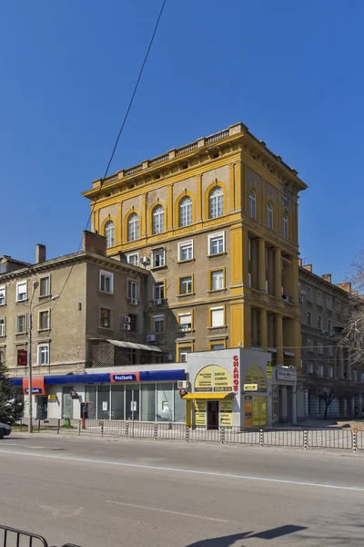 Dimitrovgrad Bulgária Março 2014 Rua Edifício Típicos Cidade Dimitrovgrad Região — Fotografia de Stock