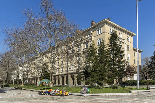 Dimitrovgrad Bulgaria März 2014 Typische Straße Und Gebäude Der Stadt — Stockfoto