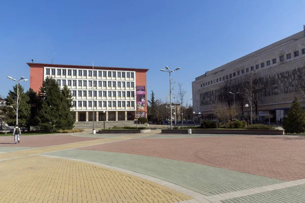 Dimitrovgrad Bulgária Março 2014 Rua Edifício Típicos Cidade Dimitrovgrad Região — Fotografia de Stock