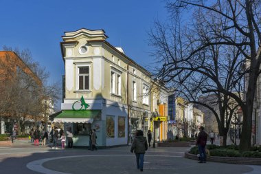 : Haskovo, Bulgaria - 15 Mart 2014: Yaya Cadde Şehir: Haskovo, Bulgaria ortasına