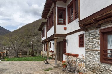 On dokuzuncu yüzyıl ile Kosova'nın otantik köy evleri, Plovdiv bölge, Bulgaristan
