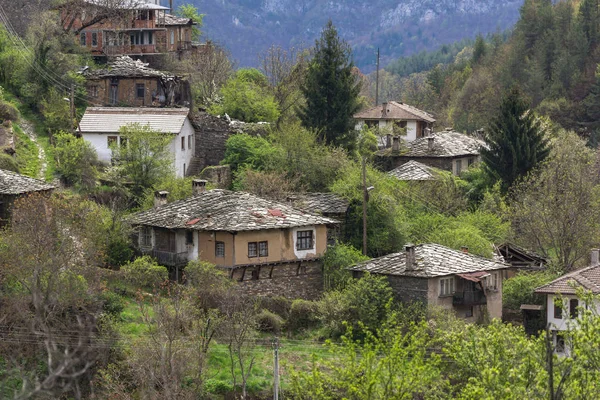 Αυθεντικό Χωριό Του Κοσσυφοπεδίου Δέκατο Ένατο Αιώνα Στεγάζει Περιοχής Πλόβντιβ — Φωτογραφία Αρχείου