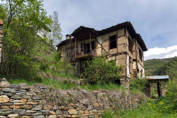 科索沃的地道村庄与第十九世纪房子 普罗夫迪夫区域 保加利亚 — 图库照片