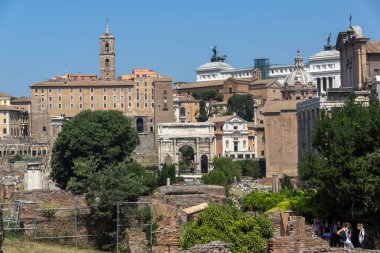 Rome, İtalya - 24 Haziran 2017: Panoramik şehir Roma, İtalya'nın Roma Forumu