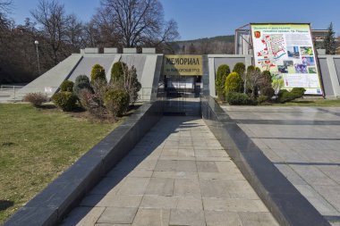 Pernik, Bulgaristan - 12 Mart 2014: Memorial, madenciliği iş City Pernik, Bulgaristan